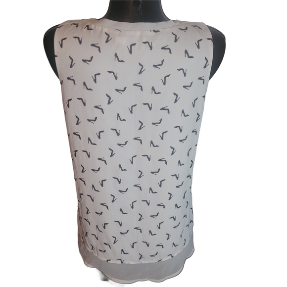 Ricki's White Sleeveless Top with High Heel Print M - Picture 5 of 6